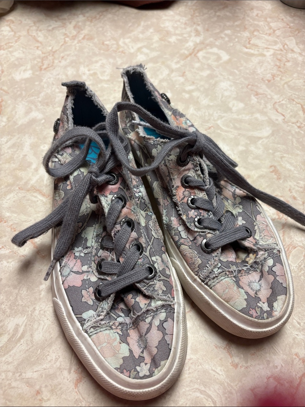 Blowfish Floral Canvas Lace-Up Sneakers in Gray and Pink